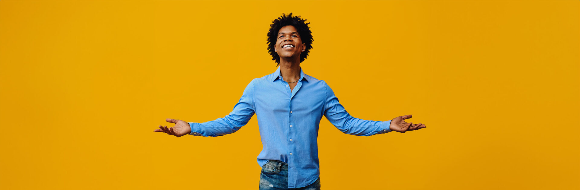 11 วิธีก้าวข้ามการกลัวพรีเซนต์ด้วยการทำสไลด์ให้น่าสนใจ_cover_desktop