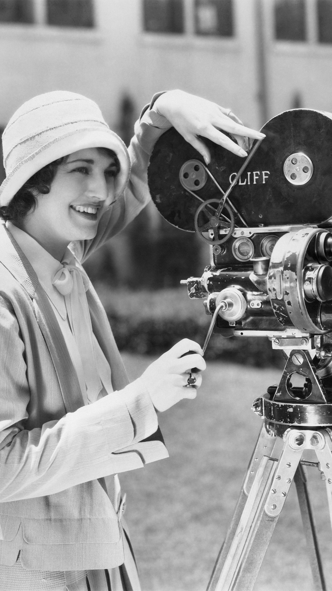 5 ประเภทโปรเจกต์งาน ที่ใช้วิดีโอ A+E Editorial ได้เกิดประโยชน์สูงสุด_cover_desktop