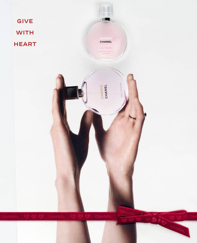 รูปโฆษณาเครื่องสำอาง