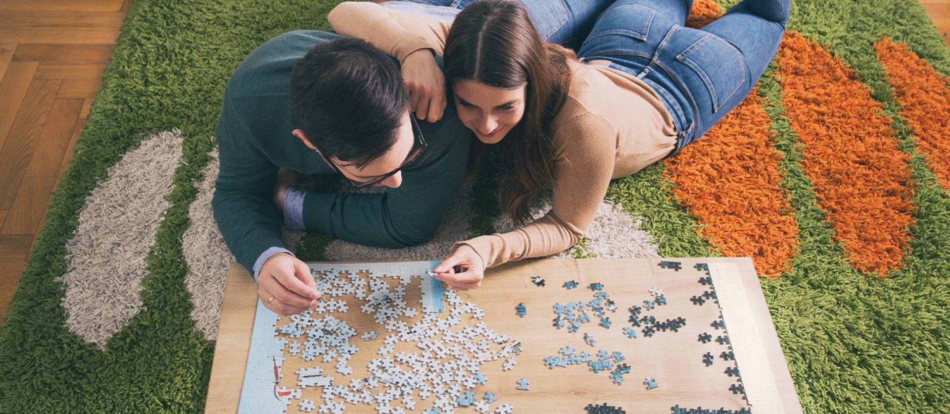 เคล็ดลับที่ต้องรู้! ถ่ายรูปคู่รักอย่างไรไม่ให้ออกมาดูเกร็งจนได้แต่ภาพแปลกๆ_cover_desktop