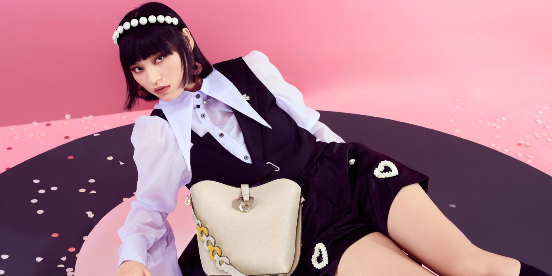 สร้างแบรนด์ ด้วยการสร้างเรื่อง(ราว) ผ่านภาพผู้หญิงวัยรุ่น_cover_desktop